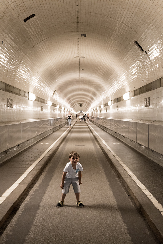 cosa vedere ad Amburgo Elbtunnel