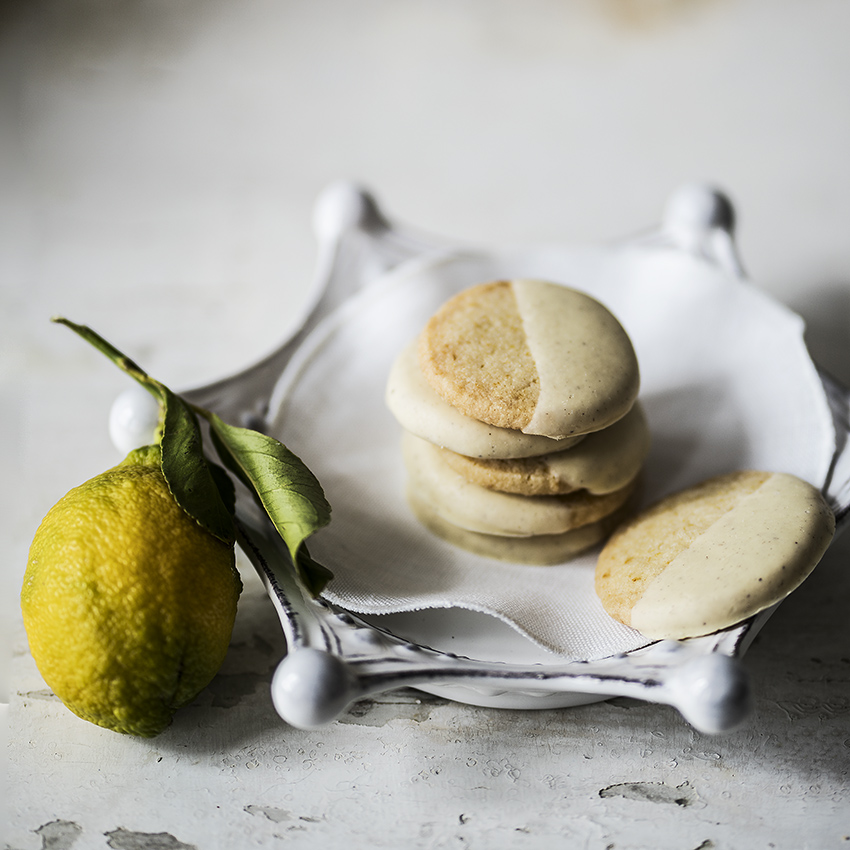 biscotti al cioccolato bianco e limone